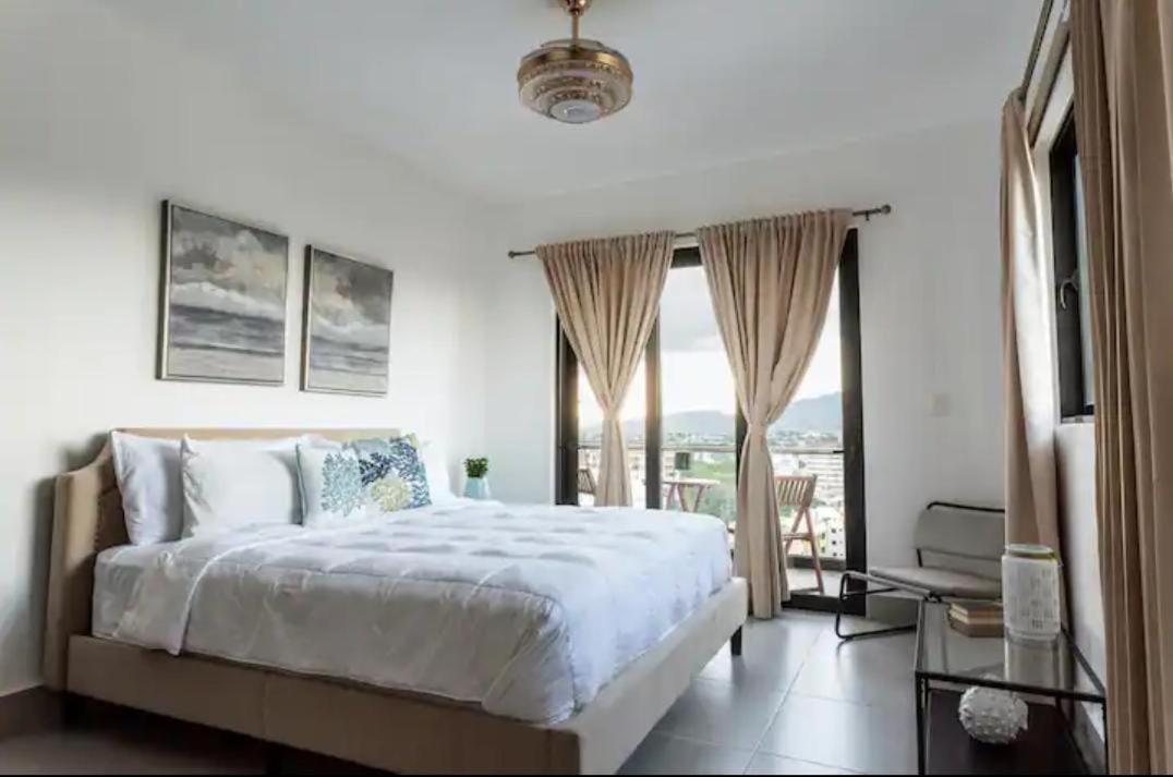 Torre Rialto Apartment ซานติอาโก เด ลอสกาบาเญโรส ภายนอก รูปภาพ